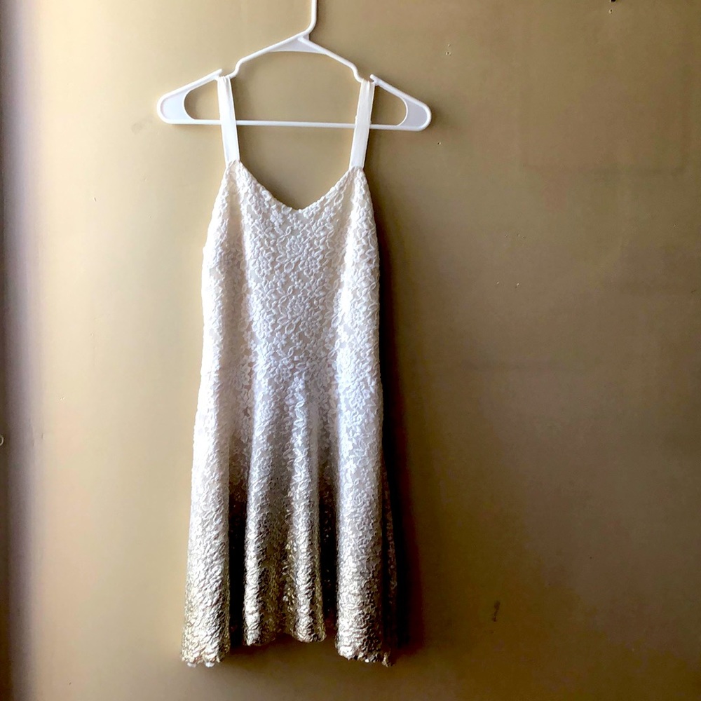Free People Cream & Gold Lace Spaghetti Strap Dress Size Medium Asymmetrical Hem - Picture 1 of 9